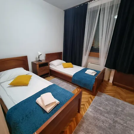 Paviljon Hotel 3*