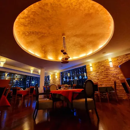 Hotel Paviljon 3*