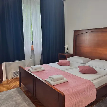 Hotel Paviljon