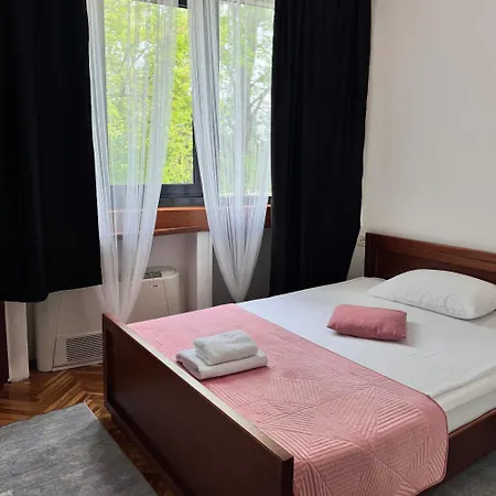 Paviljon Hotel 3*
