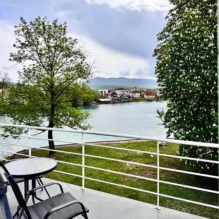 Hotel Paviljon 3*