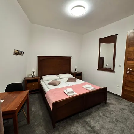 Hotel Paviljon 4*