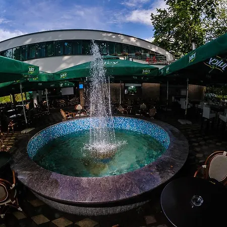 Paviljon Hotel 3*